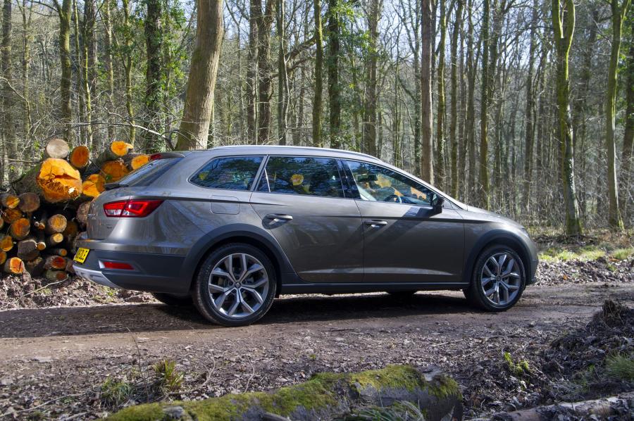  Seat Leon X-Perience 4Drive 2015 года  (UK) (фото 25 из 30)